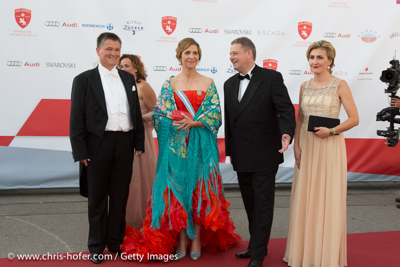 VIENNA, AUSTRIA - JUNE 26: Princess Elena of Spain with entourage and Andrae Rupprechter with his wife Christine attend the gala event 450 years Spanische Hofreitschule on June 26, 2015 in Vienna, Austria.  (Photo by Chris Hofer/Getty Images)