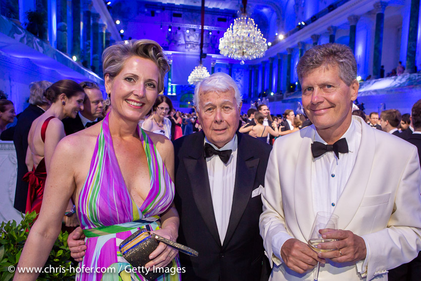 VIENNA, AUSTRIA - JUNE 29: Martina Hohenlohe, Peter Weck, Karl Hohenlohe during the Fete Imperiale 2018 on June 29, 2018 in Vienna, Austria. (Photo by Chris Hofer/Getty Images) *** Local Caption *** Martina Hohenlohe; Peter Weck; Karl Hohenlohe