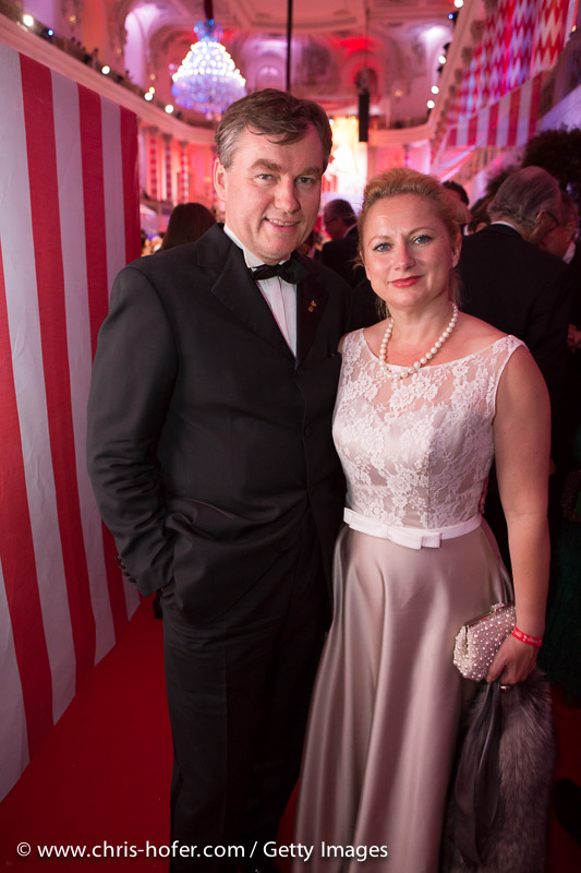 VIENNA, AUSTRIA - JUNE 26: Toni Moerwald with his wife Eva attend the Fete Imperiale 2015 on June 26, 2015 in Vienna, Austria.  (Photo by Chris Hofer/Getty Images)