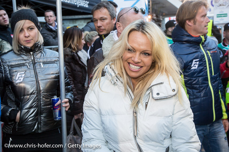 SAALBACH-HINTERGLEMM, AUSTRIA - DECEMBER 05:   Pamela Anderson during the third and final day of the Formula Snow 2015 ski opening on December 5, 2015 in Saalbach-Hinterglemm, Austria.  (Photo by Chris Hofer/Getty Images)