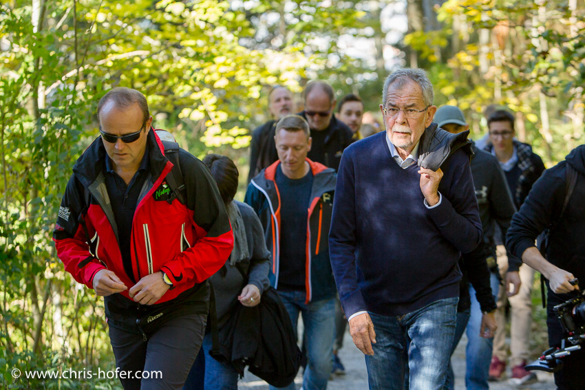 Wanderung am Salzburger Gaisberg mit Bundespräsidentschafts-Kandidat Alexander Van der Bellen 15.10.2016 Foto: Chris Hofer